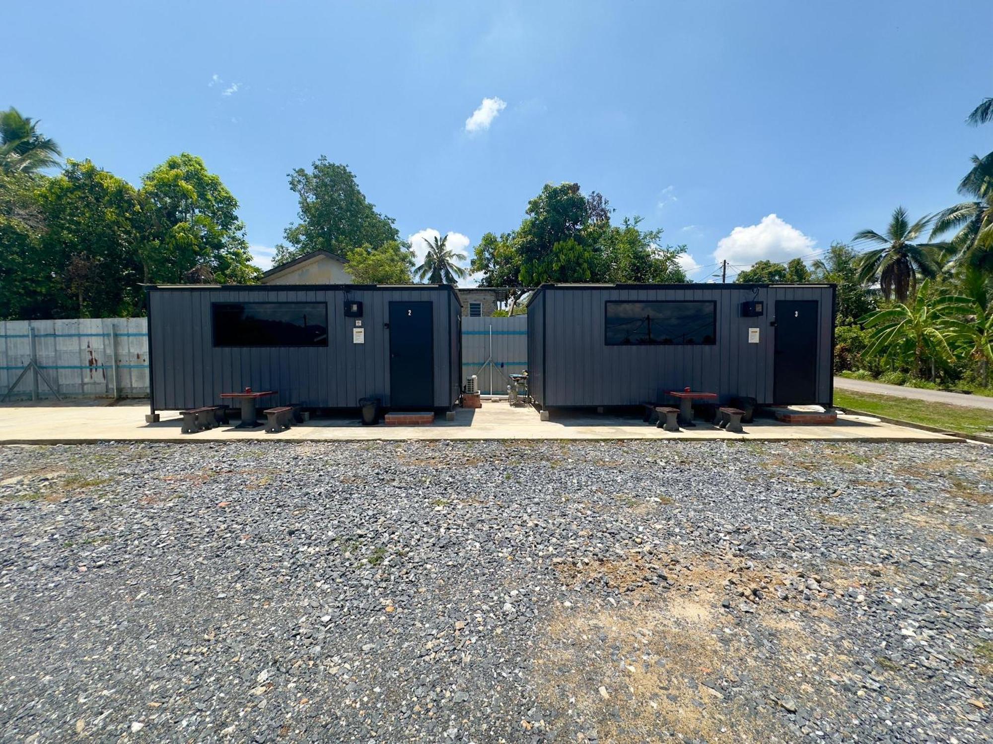 Padang Besar Gray Cabin Exterior foto